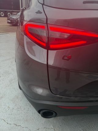 Alfa Romeo Stelvio 2022