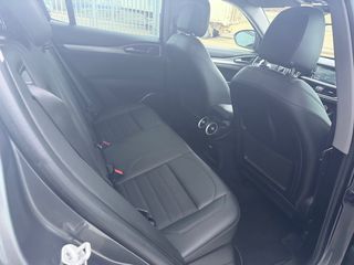 Alfa Romeo Stelvio 2022