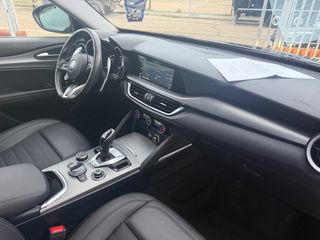Alfa Romeo Stelvio 2022