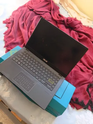 Portátil ASUS Negro