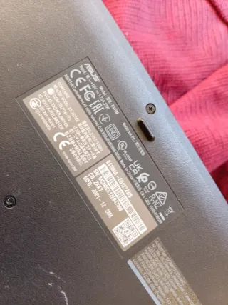 Portátil ASUS Negro