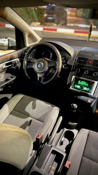 Volkswagen Touran 2012