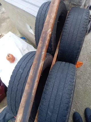 4 Ruedas + 1 de regalo "PRECIO NEGOCIABLE"