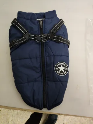 Chaqueta para perro pequeño con arnés,