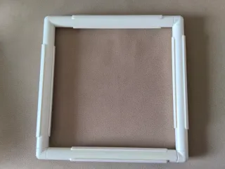 Bastidor plástico bordado