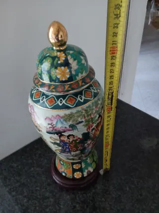 Vaso decorativo in ceramica