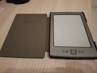 Kindle 4.1.4 con cover nuova