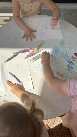 Busco trabajo de niñera