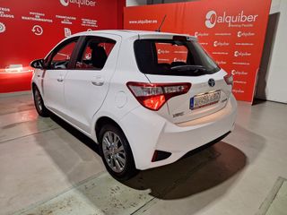 Toyota Yaris 1.5 100H Active 74 kW (100 CV)