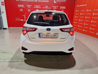 Toyota Yaris 1.5 100H Active 74 kW (100 CV)