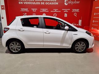 Toyota Yaris 1.5 100H Active 74 kW (100 CV)
