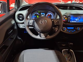 Toyota Yaris 1.5 100H Active 74 kW (100 CV)