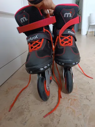 Patines en línea Mistral negros y rojos
