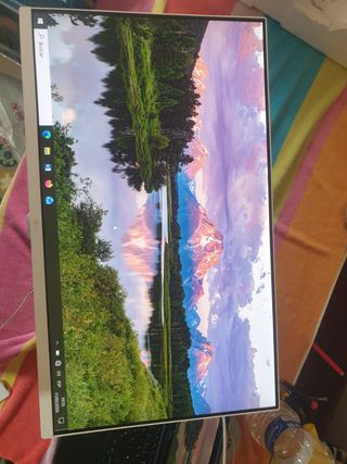 Monitor LG Smart 27 Full HD Bianco