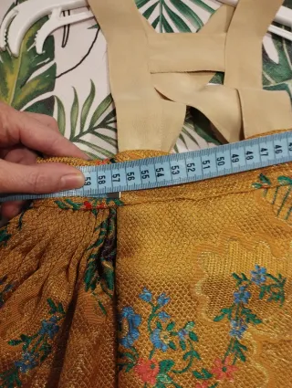 Falda y corpiño alicantina indumentaria fallera