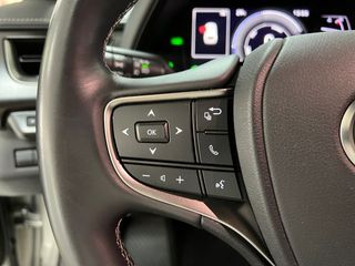 Lexus UX 2.0 250h Premium