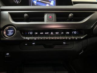 Lexus UX 2.0 250h Premium