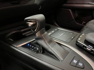 Lexus UX 2.0 250h Premium