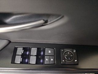Lexus UX 2.0 250h Premium