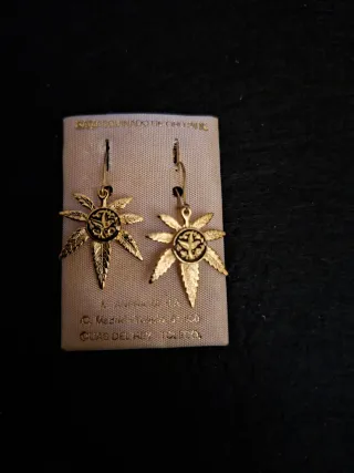 Pendientes Damasquinados Hoja Oro 24K