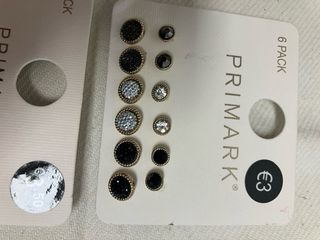 Conjunto de brincos Primark