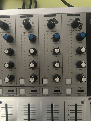 Mesa de mezclas Denon DN-X1500