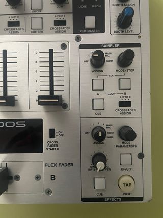 Mesa de mezclas Denon DN-X1500