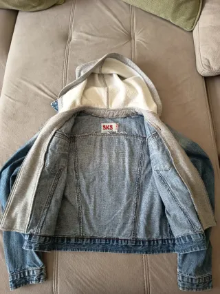 Cazadora vaquera mujer con capucha