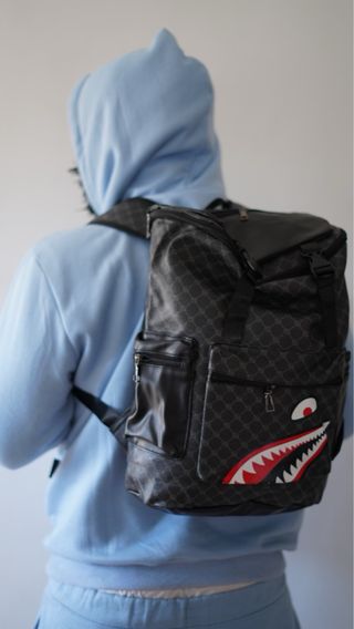 Mochila PU Cuero Diseño Tiburón