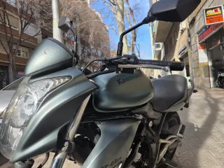 Kawasaki ER6N 650CC VERDE METALIZADA