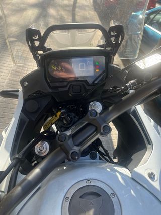 Honda CB500X Blanca año 2019. carnet A2