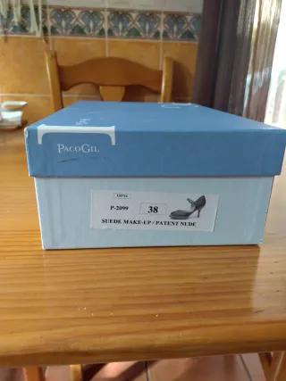 Zapatos Paco Gil Beige/Marrón Talla 38 todo piel .