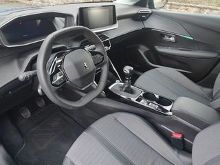 PEUGEOT 208 1.2PURETECH ALLURE 101cv