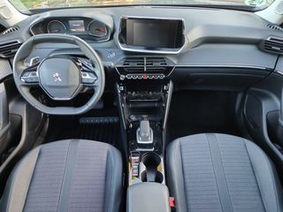 PEUGEOT 2008 II 1.2 PURETECH ALLURE AUTO 130