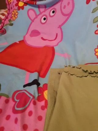 Lote 2 mantas: Peppa Pig y verde