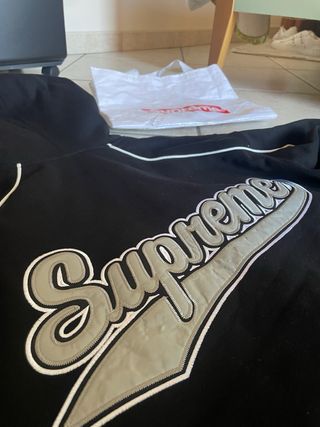 Felpa Supreme