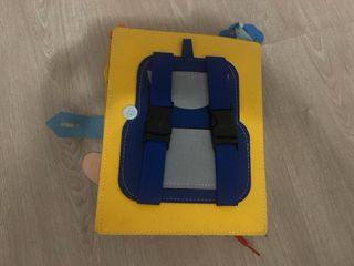 Dos libros para jugar y aprender con velcro