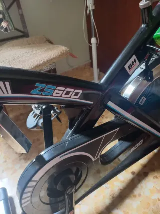 Bicicleta Spinning BH ZS600