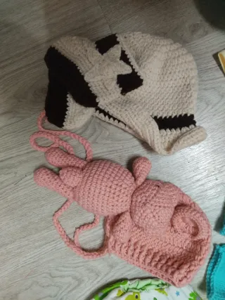 Set di abbigliamento neonato all'uncinetto