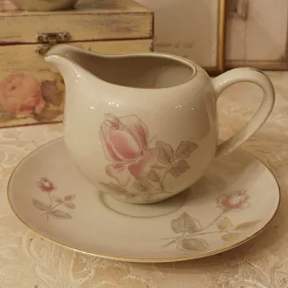 Lattiera vintage con piattino decoro rosa