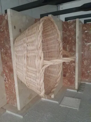 Cestas de mimbre y caña