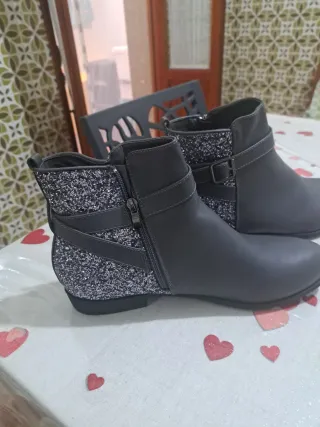 Stivaletti grigi numero 43