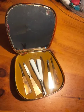 Neceser de uñas vintage