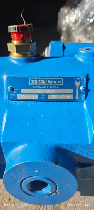 Bomba Hidráulica Denison PV15-1R1C-C02