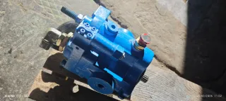 Bomba Hidráulica Denison PV15-1R1C-C02