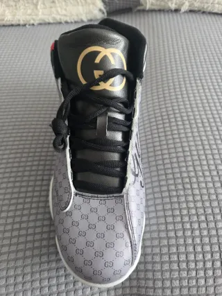 Zapatillas Gucci Grises y Doradas