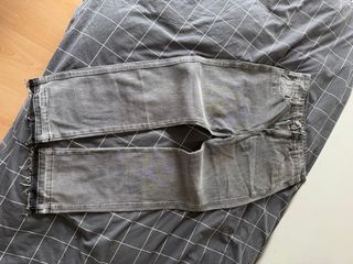 Pantalones flared grises