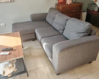 Sofá chaise longue gris tela