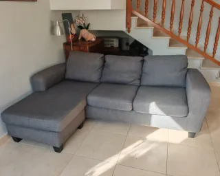 Sofá chaise longue gris tela