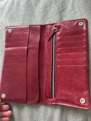 Cartera de mano roja